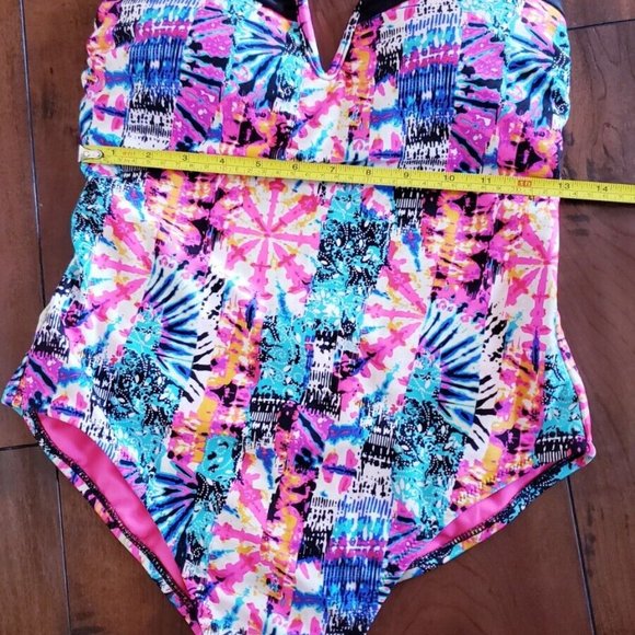 Jessica Simpson Women's Firework V-Wire Bandeau One-Piece Swimsuit Size Medium - Picture 13 of 16